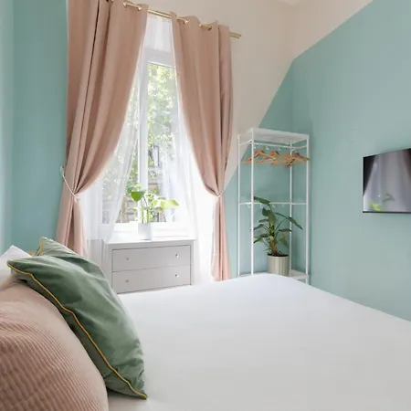 The 38 L Homkeey Luxury I Colosseum Apartmán